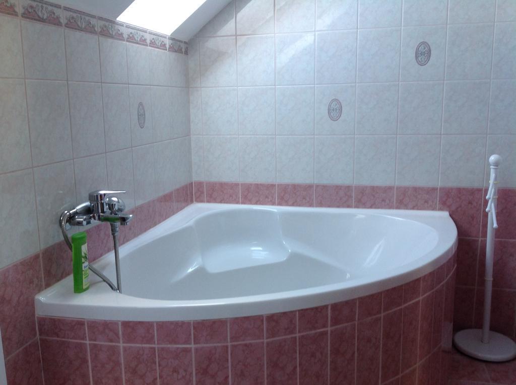 Attila Apartmanhaz Hotel Heviz Phòng bức ảnh